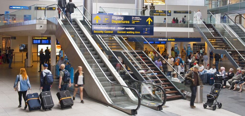 Frontier Airlines YYZ Terminal – Toronto Pearson International Airport